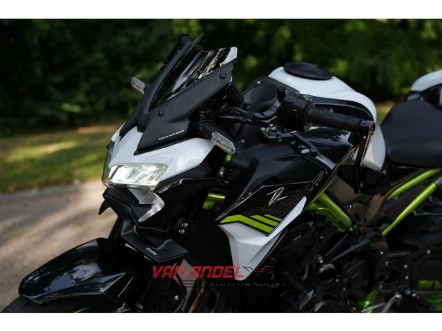 kawasaki - vn-900-custom
