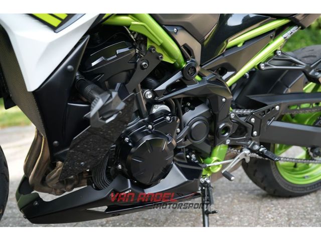 kawasaki - vn-900-custom