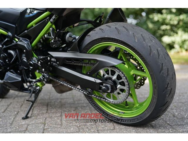 kawasaki - vn-900-custom