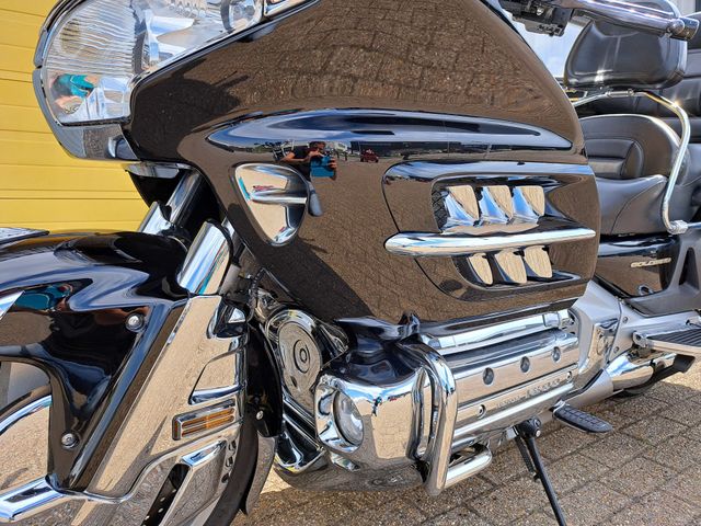 honda - gl-1800-goldwing