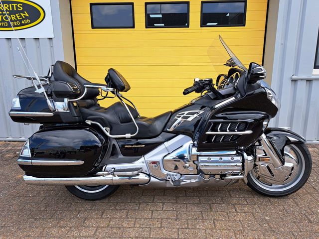 honda - gl-1800-goldwing