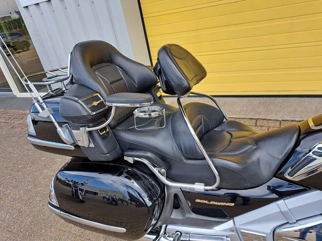 honda - gl-1800-goldwing