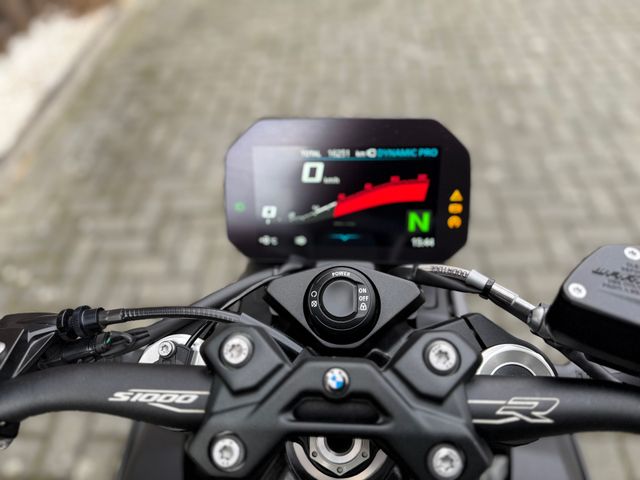 bmw - s-1000-r
