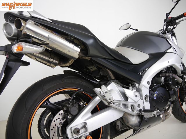 suzuki - gsr-600