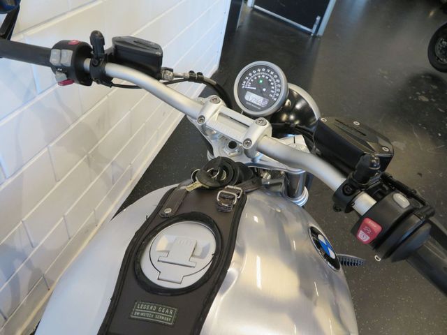 bmw - r-nine-t-pure