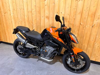 KTM 890 DUKE – foto 2