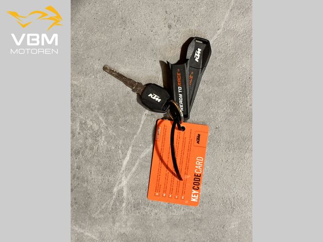 ktm - 890-duke