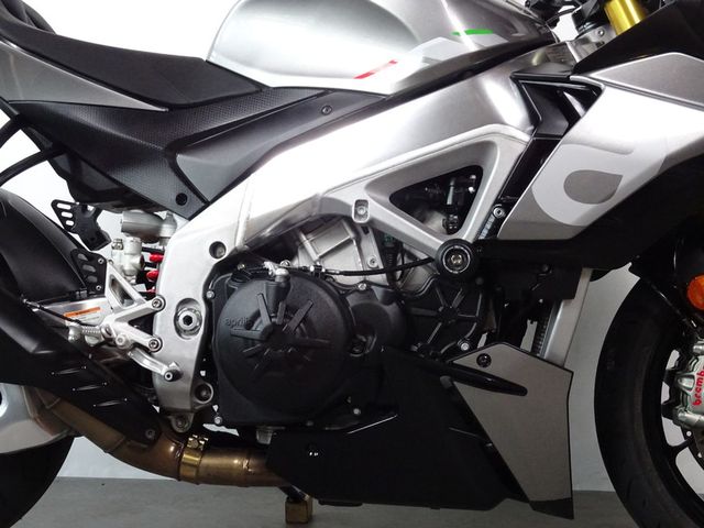 aprilia - tuono-v4-1100-rr
