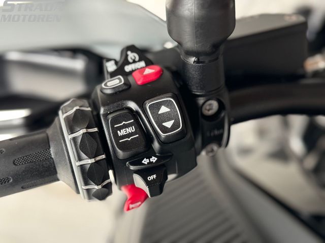 bmw - r-1300-gs-adventure-triple-black