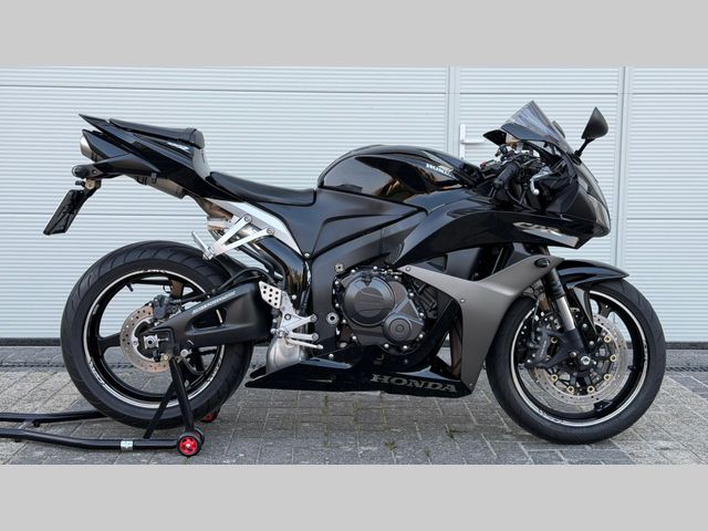 honda - cbr-600-rr