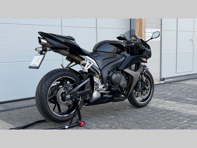 honda - cbr-600-rr