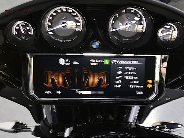 bmw - r-18-b