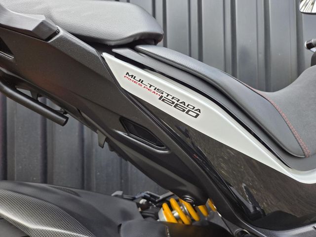 ducati - multistrada-1260-pikes-peak