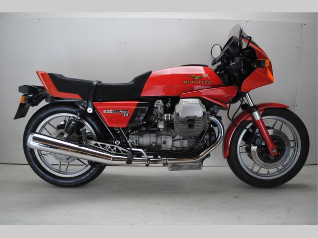 moto-guzzi - 850-le-mans-3