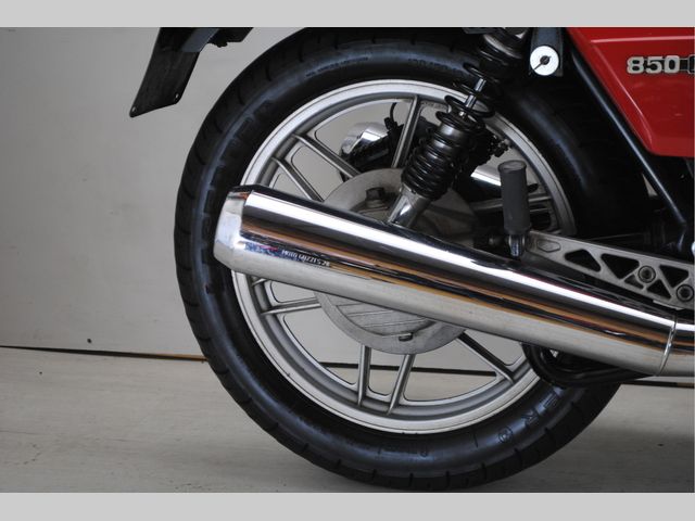 moto-guzzi - 850-le-mans-3
