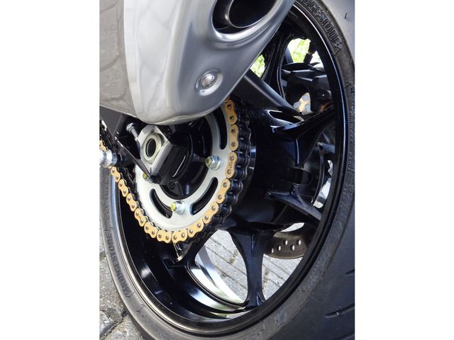 suzuki - gsx-r-1300-hayabusa
