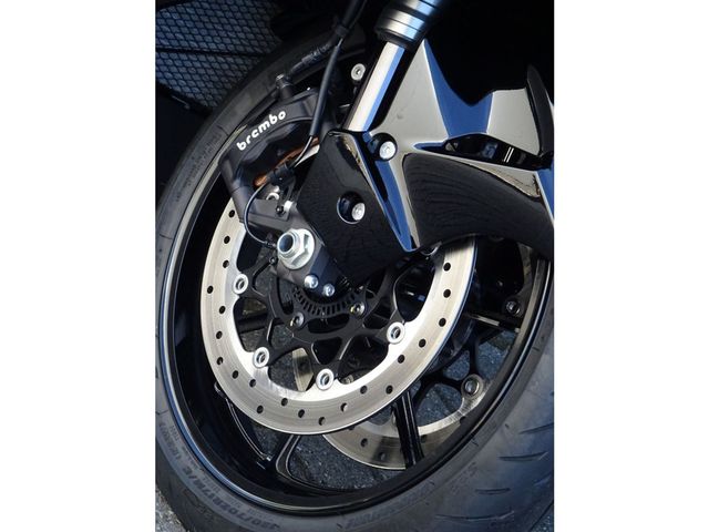 suzuki - gsx-r-1300-hayabusa