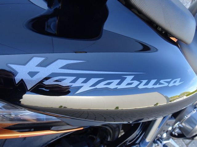 suzuki - gsx-r-1300-hayabusa