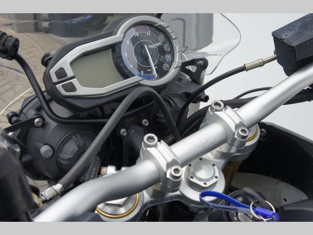 triumph - tiger-800-abs