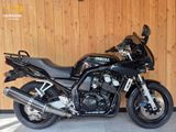 YAMAHA FZS 600 FAZER