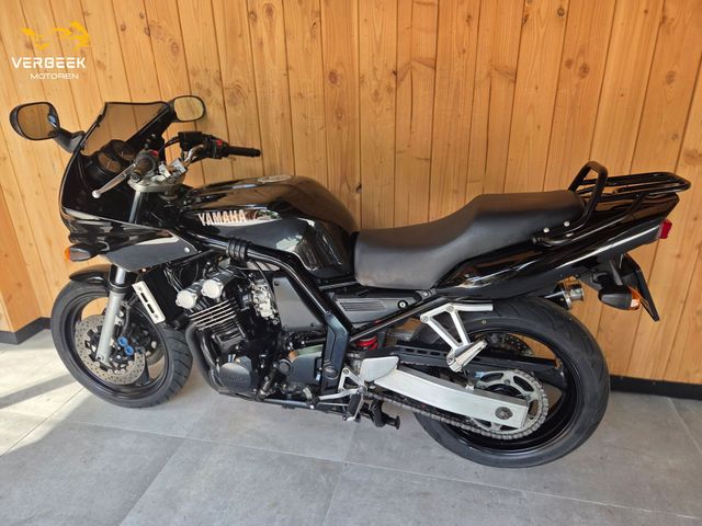 yamaha - fzs-600-fazer