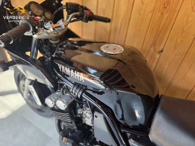 yamaha - fzs-600-fazer