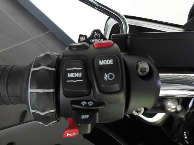 bmw - r-18-transcontinental