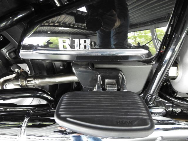 bmw - r-18-transcontinental