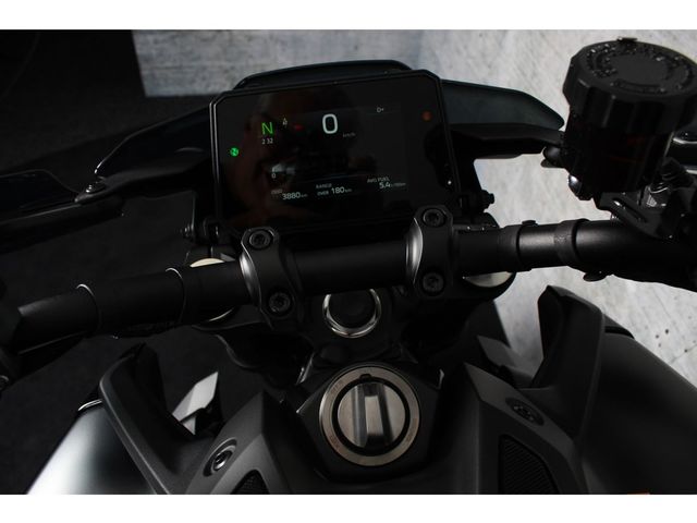 yamaha - mt-09-y-amt