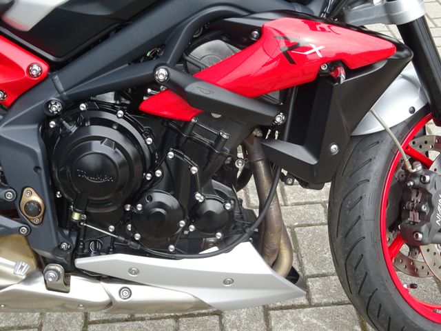 triumph - street-triple-r