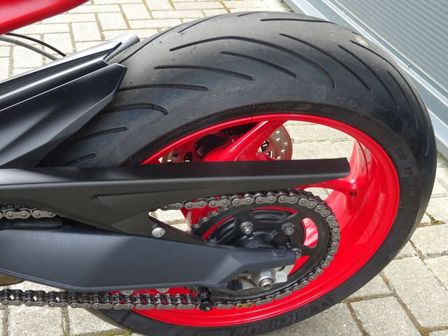 triumph - street-triple-r