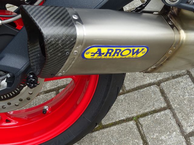 triumph - street-triple-r