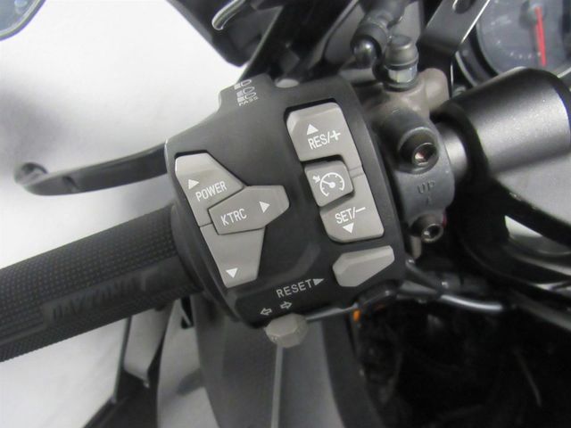 kawasaki - ninja-h2-sx