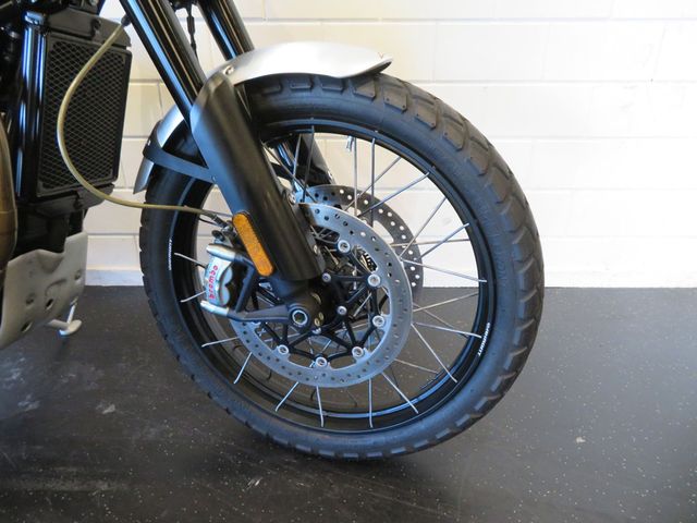 triumph - scrambler-1200-xc