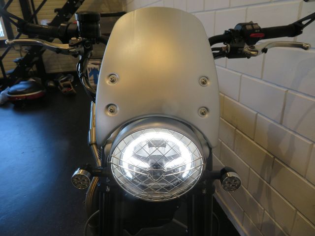 triumph - scrambler-1200-xc