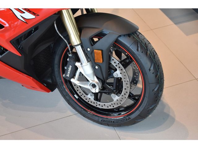 bmw - s-1000-r