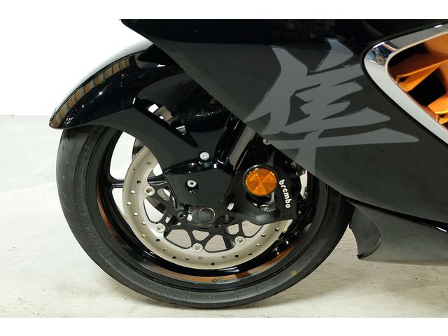 suzuki - gsx-r-1300-hayabusa