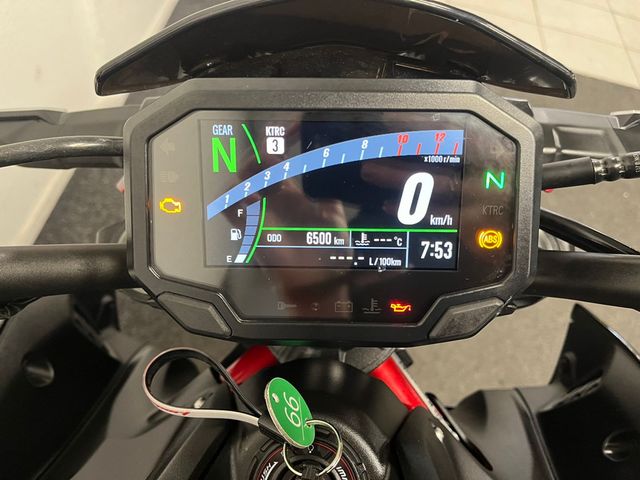 kawasaki - z900