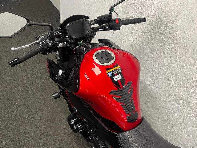 kawasaki - z900