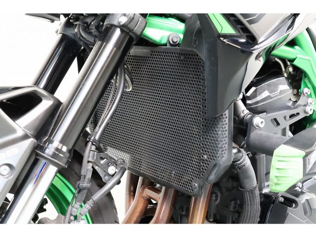 kawasaki - z900
