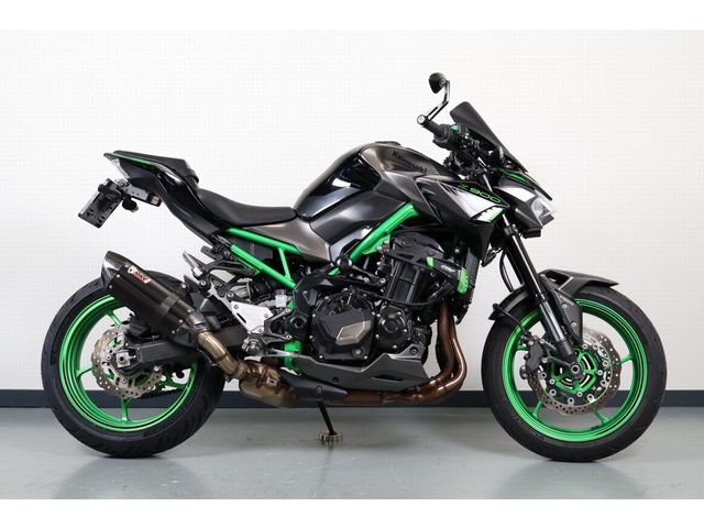 kawasaki - z900