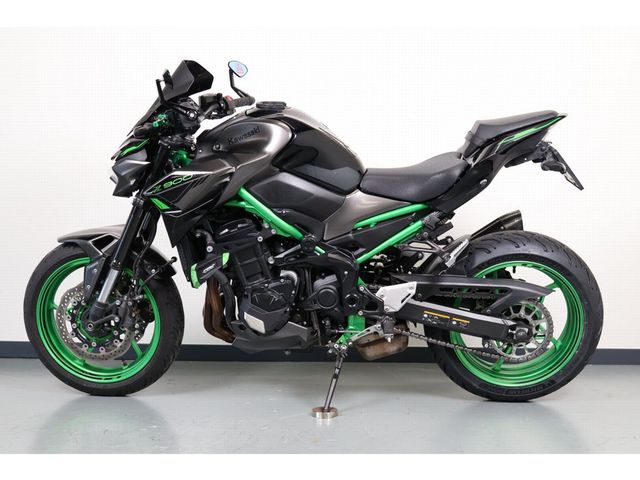 kawasaki - z900