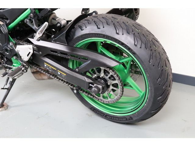 kawasaki - z900