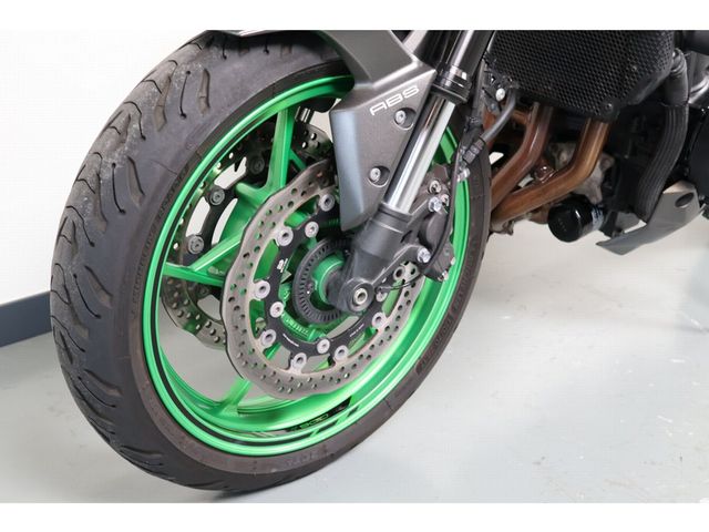 kawasaki - z900