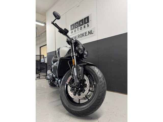 triumph - rocket-3-r-evel-knievel-limited-edition