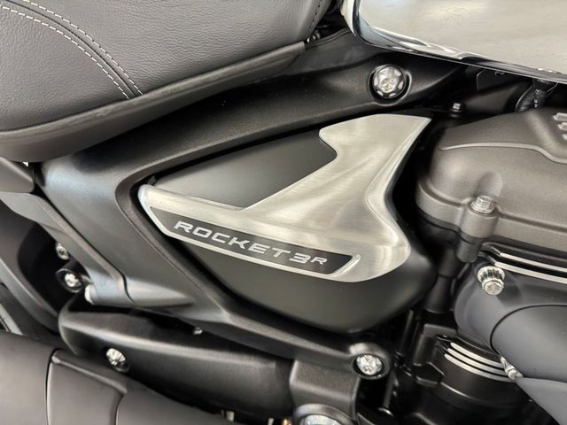 triumph - rocket-3-r-evel-knievel-limited-edition