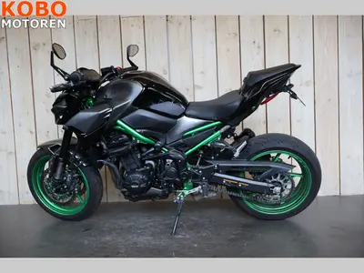 KAWASAKI Z900 – foto 3