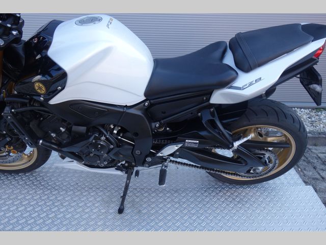 yamaha - fz-8-abs