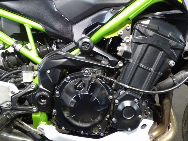 kawasaki - z900