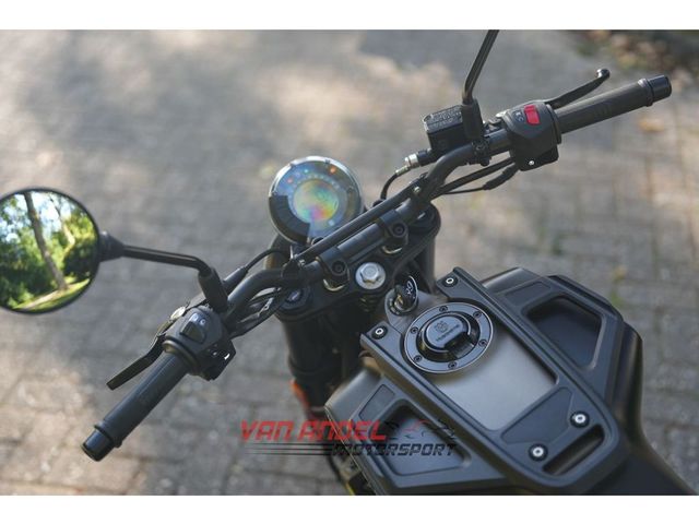 husqvarna - svartpilen-125